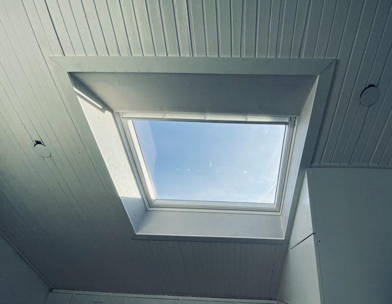 Velux Sk08 Dakraam Plaatsen Hoofddorp Dakraamconcurrentnl